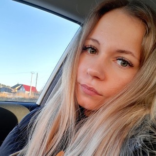Настя Лазукова
