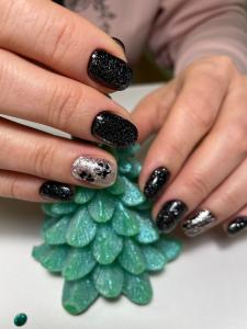 Фотография Manicure & Pedicure 1